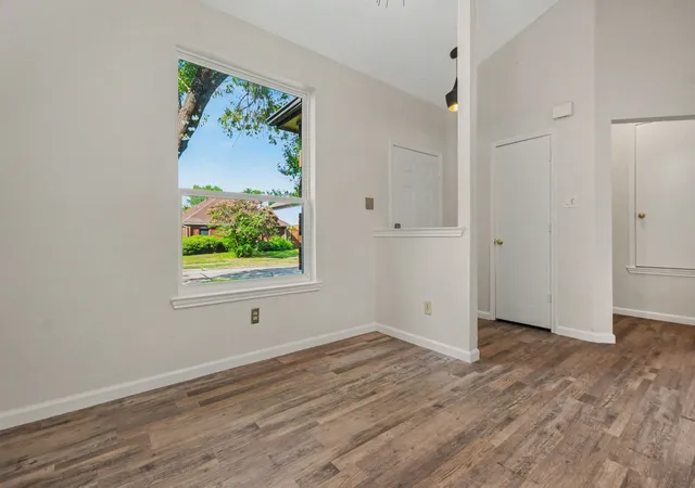 Photo 3 of Single family home for sale at 4337 Harvest Hill Rd, Carrollton, TX 75010 | MLS# 21326573 | Listing updated on 2026-09-08