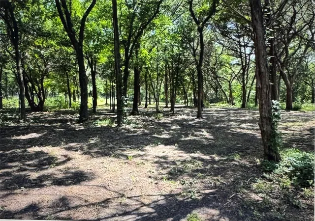 Photo 2 of Land for sale at 3 Robin, Cedar Hill, TX 75104 | MLS# 21326984 | Listing updated on 2026-09-12