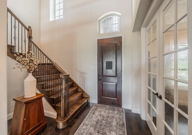 Photo 4 of Sale Pending at 1233 Clearwater Dr, Frisco, TX 75036 | MLS# 21326991 | Listing updated on 2026-09-08