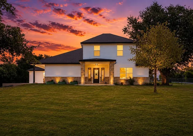 Photo 1 of Single family home for sale at 117 Rock Salt Dr, Springtown, TX 76082 | MLS# 21324298 | Listing updated on 2026-07-28
