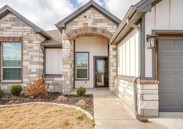 Photo 1 of Sale Pending at 2708 San Gabriel Dr, Granbury, TX 76048 | MLS# 21327134 | Listing updated on 2026-09-08