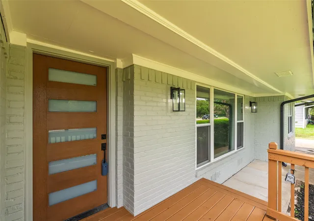 Photo 3 of Single family home for sale at 5208 Stonewall St, Greenville, TX 75402 | MLS# 21327174 | Listing updated on 2026-07-30