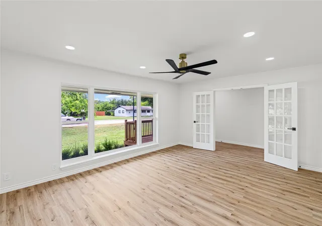 Photo 4 of Single family home for sale at 5208 Stonewall St, Greenville, TX 75402 | MLS# 21327174 | Listing updated on 2026-07-30