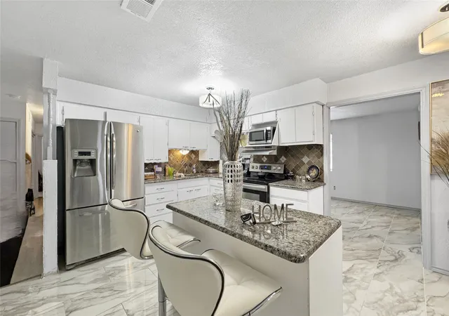 Photo 4 of Single family home for sale at 4111 Vanette Ln, Dallas, TX 75216 | MLS# 21327184 | Listing updated on 2026-09-09