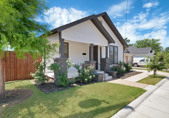 Photo 2 of Single family home for sale at 2724 E 12th St, Fort Worth, TX 76111 | MLS# 21327047 | Listing updated on 2026-09-14
