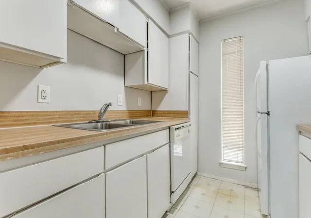 Photo 4 of Sale Pending at 12888 Montfort Dr #155, Dallas, TX 75230 | MLS# 21327226 | Listing updated on 2026-09-14