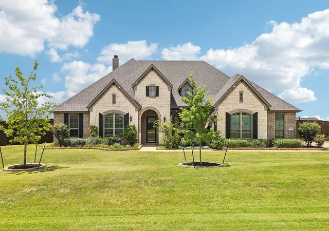 Photo 2 of Single family home for sale at 1210 Bosque Ln, Midlothian, TX 76065 | MLS# 21327179 | Listing updated on 2026-09-13