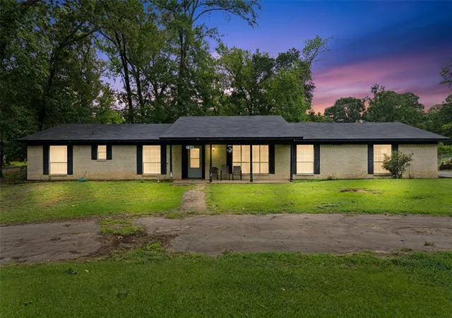 Photo 2 of Single family home for sale at 104 N Timberlane, Lone Star, TX 75668 | MLS# 21316273 | Listing updated on 2026-09-10