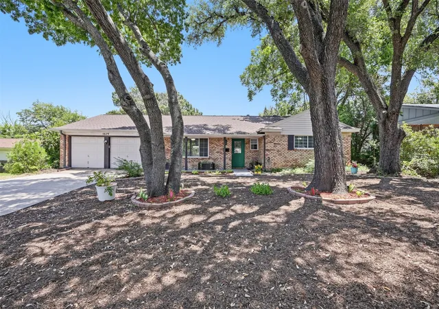 Photo 1 of Single family home for sale at 5629 Wharton Dr, Fort Worth, TX 76133 | MLS# 21325463 | Listing updated on 2026-09-12