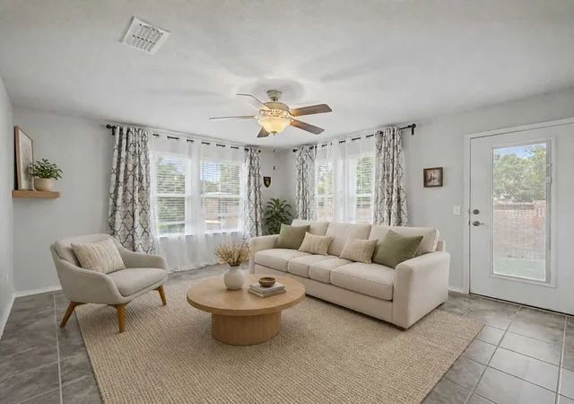 Photo 3 of Single family home for sale at 6993 Hickory Creek Dr, Frisco, TX 75036 | MLS# 21295585 | Listing updated on 2026-09-12