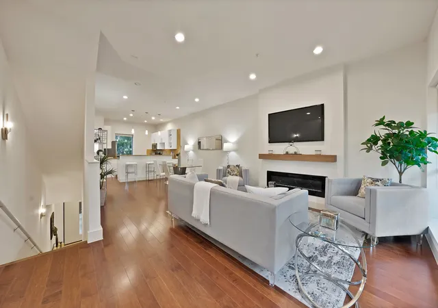 Condo for sale at 4111 Newton Ave #38, Dallas, TX 75219 | MLS# 21317295