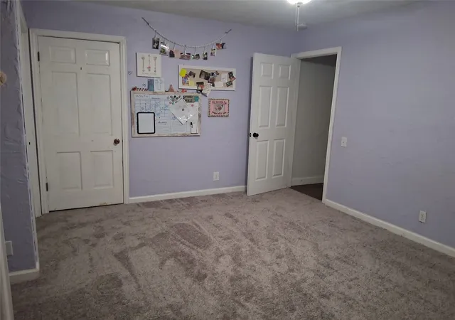 Photo 3 of Single family home for sale at 121 Port O Call Ct, Runaway Bay, TX 76426 | MLS# 21317632 | Listing updated on 2026-10-02