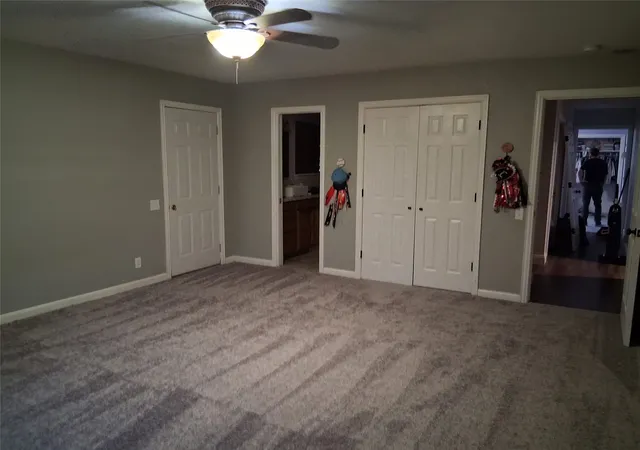 Photo 4 of Single family home for sale at 121 Port O Call Ct, Runaway Bay, TX 76426 | MLS# 21317632 | Listing updated on 2026-10-02