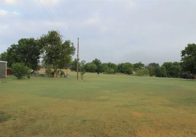 Photo 39 of Single family home for sale at 121 Port O Call Ct, Runaway Bay, TX 76426 | MLS# 21317632 | Listing updated on 2026-10-02