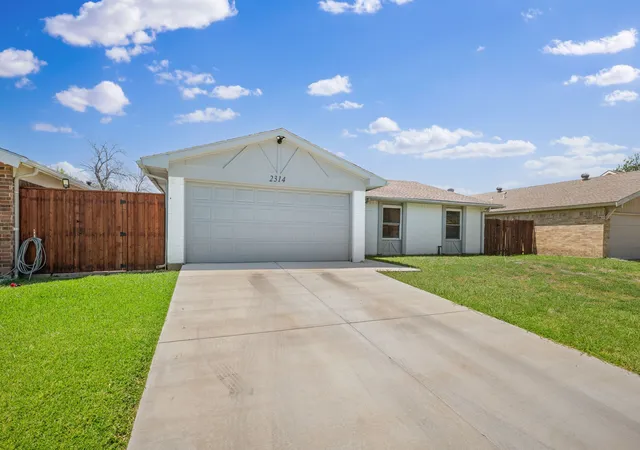Photo 2 of Sale Pending at 2314 Benbrook Dr, Carrollton, TX 75007 | MLS# 21327364 | Listing updated on 2026-07-30