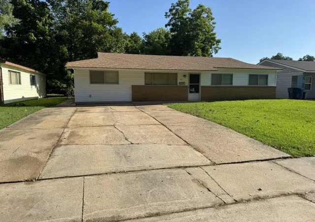 Photo 1 of Single family home for sale at 3217 Impala Dr, Bossier City, LA 71112 | MLS# 21325207 | Listing updated on 2026-09-14