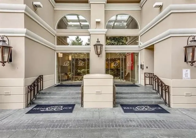 Photo 2 of Condo for sale at 3225 Turtle Creek Blvd #310, Dallas, TX 75219 | MLS# 21327377 | Listing updated on 2026-07-31