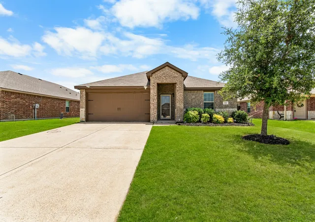 Photo 1 of Single family home for sale at 314 Silo Cir, Royse City, TX 75189 | MLS# 21324306 | Listing updated on 2026-09-10