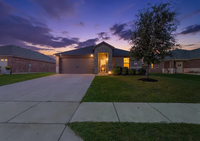Photo 3 of Single family home for sale at 314 Silo Cir, Royse City, TX 75189 | MLS# 21324306 | Listing updated on 2026-09-10