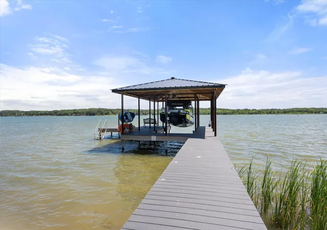 Photo 3 of Single family home for sale at 622 Se County Road 3124c, Corsicana, TX 75109 | MLS# 21326690 | Listing updated on 2026-10-01