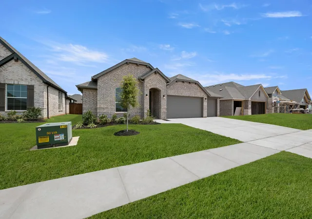 Photo 2 of Sale Pending at 457 Carnero Dr, Granbury, TX 76048 | MLS# 21327410 | Listing updated on 2026-09-14