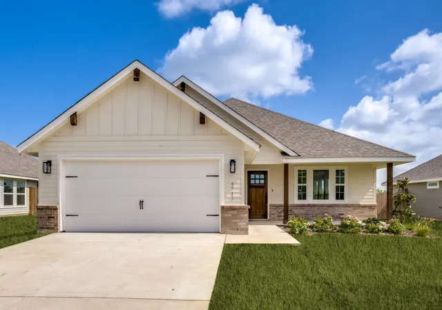 Photo 1 of Sale Pending at 4711 Enclave Dr, Sanger, TX 76266 | MLS# 21327543 | Listing updated on 2026-09-10