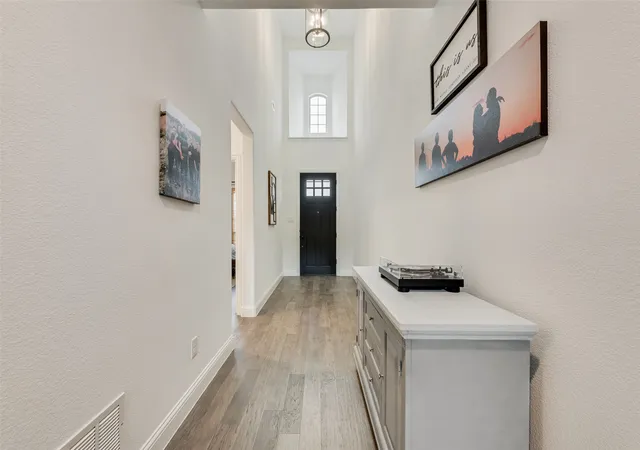 Photo 3 of Single family home for sale at 6608 Palo Alto St, Mc Kinney, TX 75070 | MLS# 21327506 | Listing updated on 2026-09-12