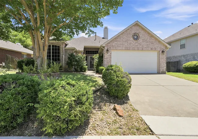 Photo 1 of Sale Pending at 7204 Mesa Verde Trl, Fort Worth, TX 76137 | MLS# 21327497 | Listing updated on 2026-09-13