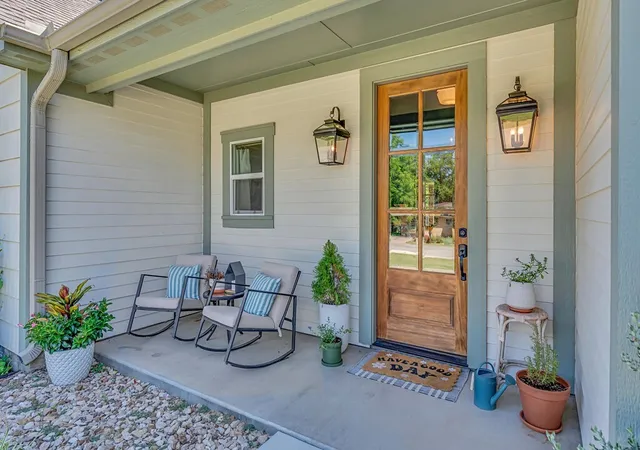 Photo 3 of Single family home for sale at 931 N Pecan St, Hico, TX 76457 | MLS# 21327625 | Listing updated on 2026-09-09
