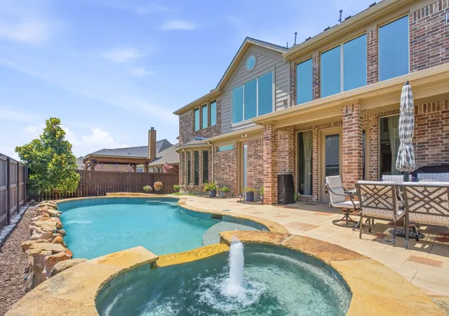 Photo 1 of Single family home for sale at 182 Springbrook Dr, Prosper, TX 75078 | MLS# 21314137 | Listing updated on 2026-09-13