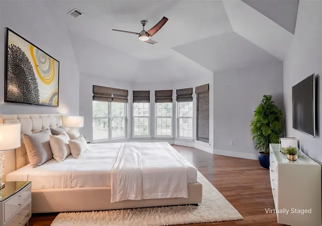 Photo 2 of Single family home for sale at 3915 Compton Dr, Richardson, TX 75082 | MLS# 21325078 | Listing updated on 2026-09-12