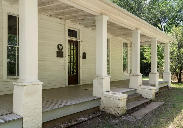 Photo 3 of Single family home for sale at 4611 Kelton Dr, Dallas, TX 75209 | MLS# 21317577 | Listing updated on 2026-08-01