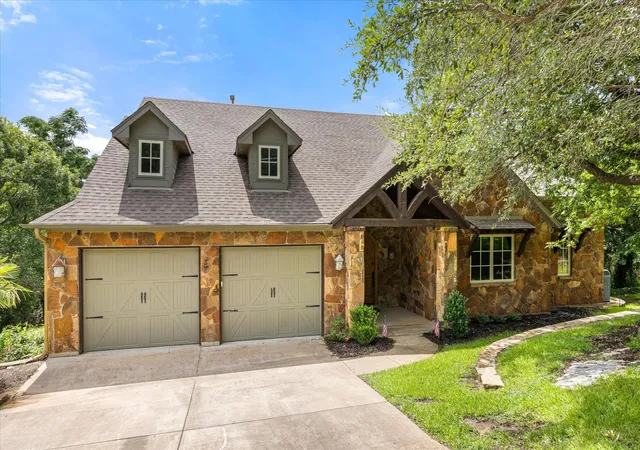Photo 2 of Single family home for sale at 1101 Hidden Cove Trl, Granbury, TX 76049 | MLS# 21320167 | Listing updated on 2026-09-16