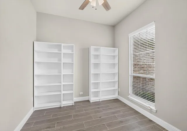 Photo 3 of Sale Pending at 690 Serenity Ln, Red Oak, TX 75154 | MLS# 21327773 | Listing updated on 2026-09-17