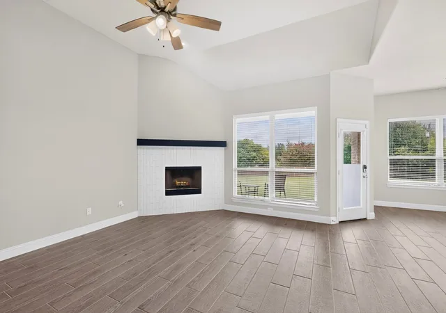 Photo 3 of Sale Pending at 690 Serenity Ln, Red Oak, TX 75154 | MLS# 21327773 | Listing updated on 2026-09-17