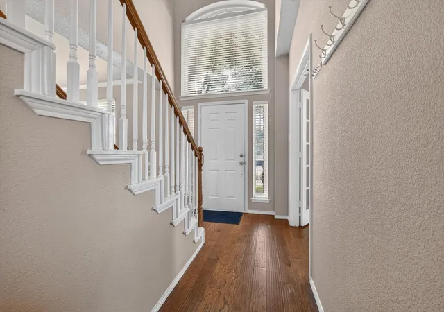 Photo 2 of Single family home for sale at 6217 Apache Dr, The Colony, TX 75056 | MLS# 21327865 | Listing updated on 2026-09-19