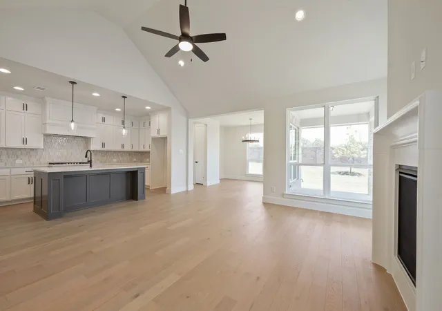 Photo 3 of Sale Pending at 9817 Oak Glade Dr, Denton, TX 76207 | MLS# 21327892 | Listing updated on 2026-09-15