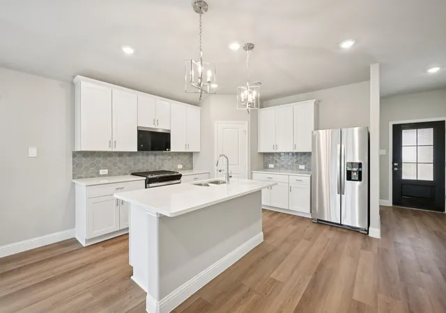Photo 2 of Sale Pending at 6201 Castamere Dr, Mc Kinney, TX 75071 | MLS# 21327309 | Listing updated on 2026-09-22