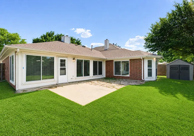 Photo 4 of Single family home for sale at 637 Cedarwood Dr, Keller, TX 76248 | MLS# 21327234 | Listing updated on 2026-09-17