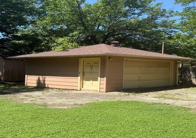 Photo 3 of Single family home for sale at 8761 S County Rd, Frisco, TX 75034 | MLS# 21328045 | Listing updated on 2026-07-31