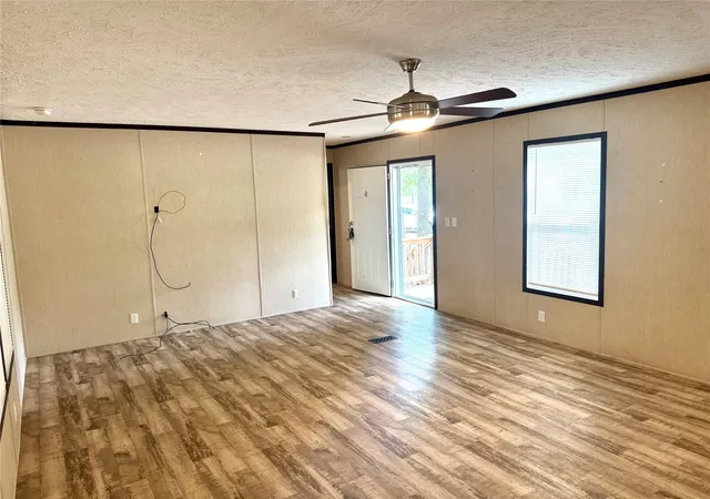 Photo 2 of Sale Pending at 342 Dove Ln, Stonewall, LA 71078 | MLS# 21328069 | Listing updated on 2026-09-26