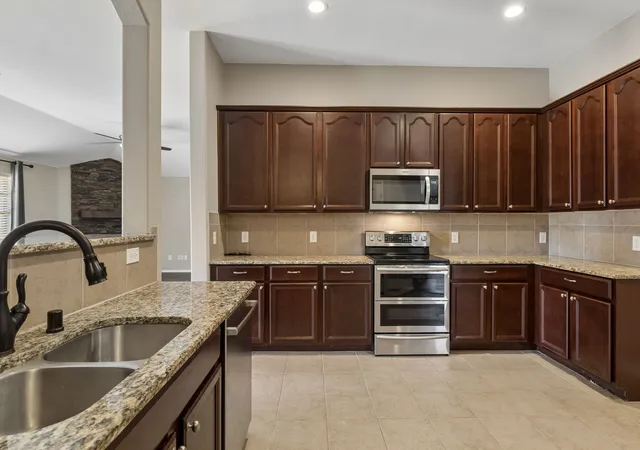 Photo 4 of Single family home for sale at 5501 Manitou Dr, Prosper, TX 75078 | MLS# 21327431 | Listing updated on 2026-09-29