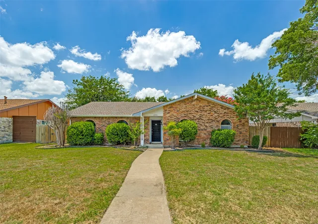 Photo 1 of Sale Pending at 6521 Chinaberry Trl, Plano, TX 75023 | MLS# 21313962 | Listing updated on 2026-09-10