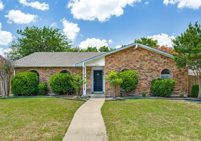 Photo 2 of Sale Pending at 6521 Chinaberry Trl, Plano, TX 75023 | MLS# 21313962 | Listing updated on 2026-09-10