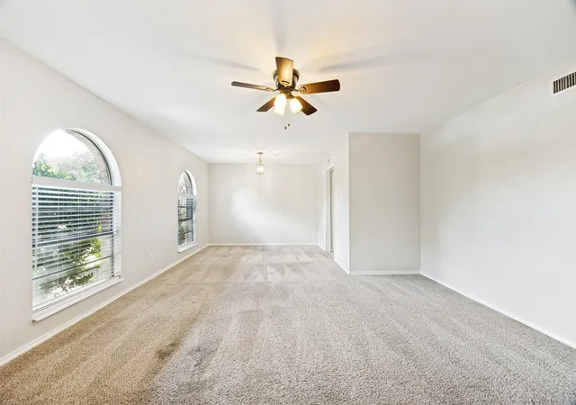 Photo 3 of Sale Pending at 6521 Chinaberry Trl, Plano, TX 75023 | MLS# 21313962 | Listing updated on 2026-09-10