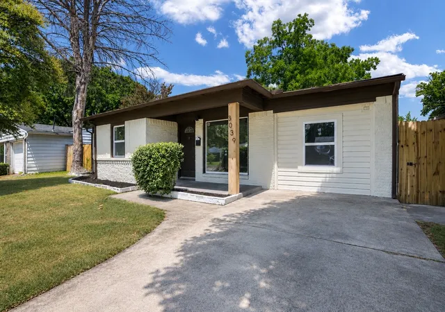 Photo 1 of Sale Pending at 3039 Mason Dr, Mesquite, TX 75150 | MLS# 21328040 | Listing updated on 2026-09-08