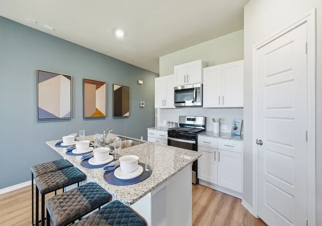 Photo 3 of Single family home for sale at 16709 Hudson Prairie Wy, Justin, TX 76247 | MLS# 21326012 | Listing updated on 2026-09-11