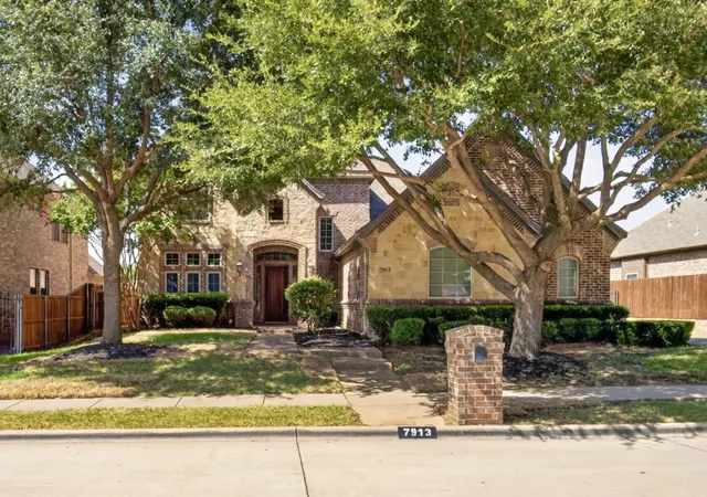 Photo 1 of Single family home for sale at 7913 Forest View Ct, North Richland Hills, TX 76182 | MLS# 21328255 | Listing updated on 2026-09-13