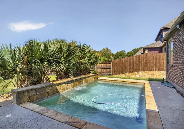 Photo 3 of Single family home for sale at 7913 Forest View Ct, North Richland Hills, TX 76182 | MLS# 21328255 | Listing updated on 2026-09-13