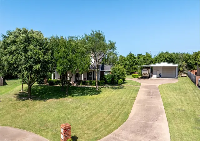 Photo 1 of Sale Pending at 4020 Zachs Ct, Midlothian, TX 76065 | MLS# 21323242 | Listing updated on 2026-09-14